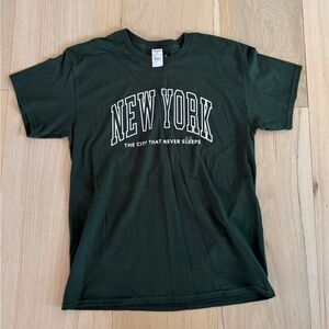 RSQ Tilly’s Green New York Short Sleeve Tee Shirt Size Large 100% Cotton NWT